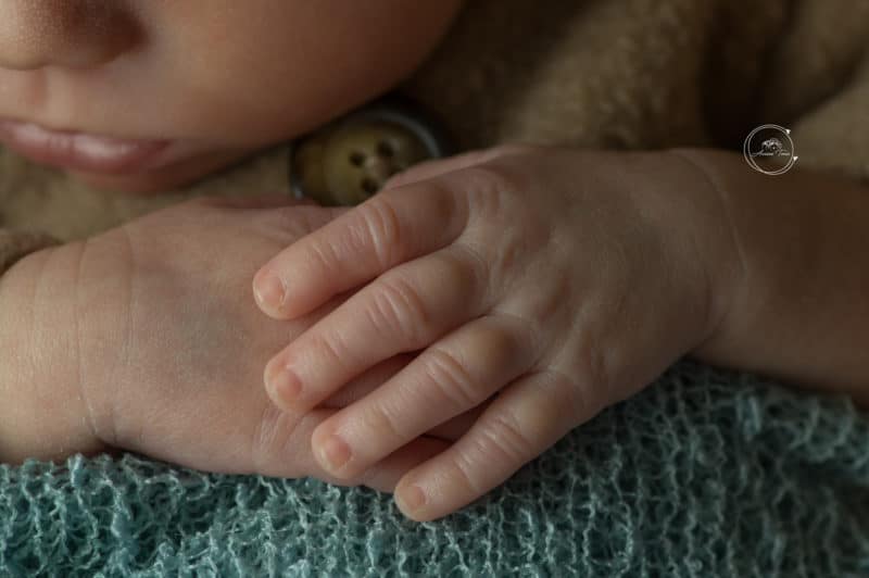 Photo de deux jumeaux avec leur Maman