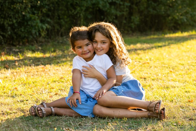 Photo de deux soeurs