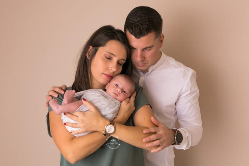 Séance Nouveau-né Léandre avec ses parents