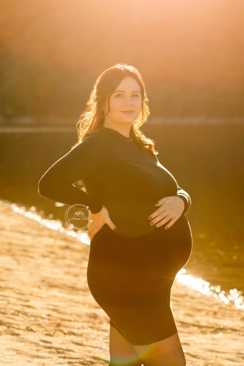 Séance Photo d'une femme enceinte au bord de la Loire