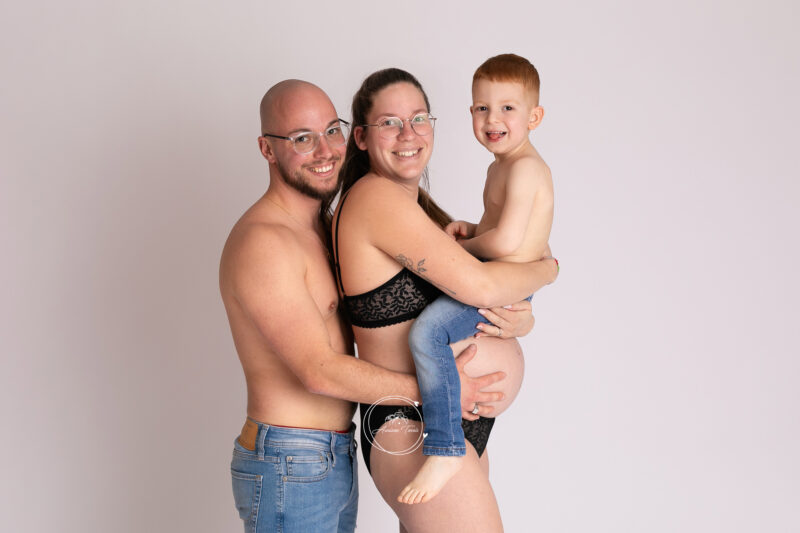 Séance Grossesse Studio, Photo de Famille - Saint-Etienne Montbrison Photographe Loire