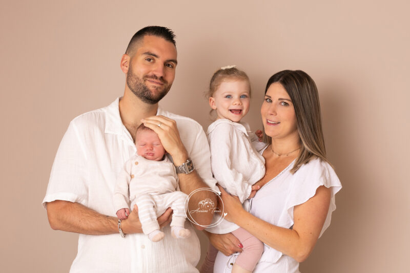 Séance Photo Nouveau-né, Photo de Famille, Studio Saint-Etienne Photographe Loire