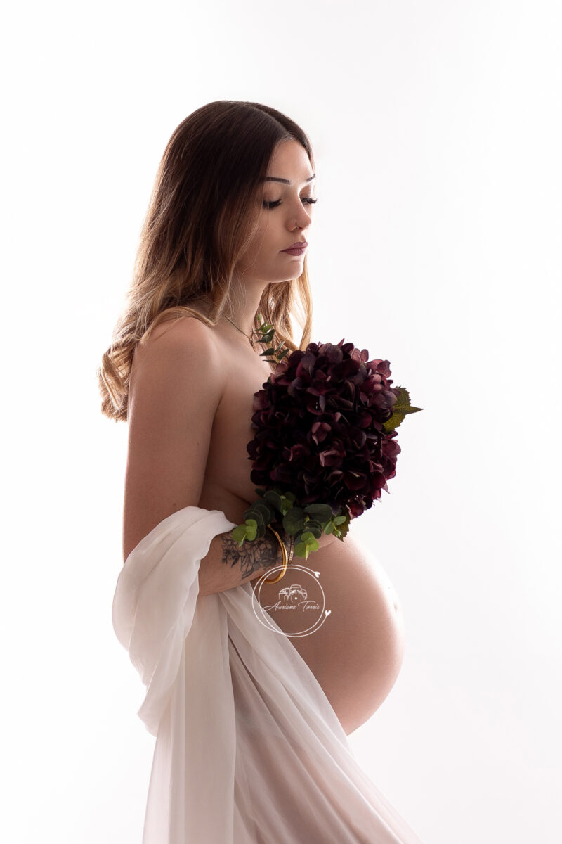Séance Grossesse Studio, Photo Femme Enceinte - Saint-Etienne Montbrison Photographe Loire