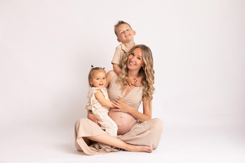 Séance Grossesse Studio, Photo de Famille - Saint-Etienne Montbrison Photographe Loire